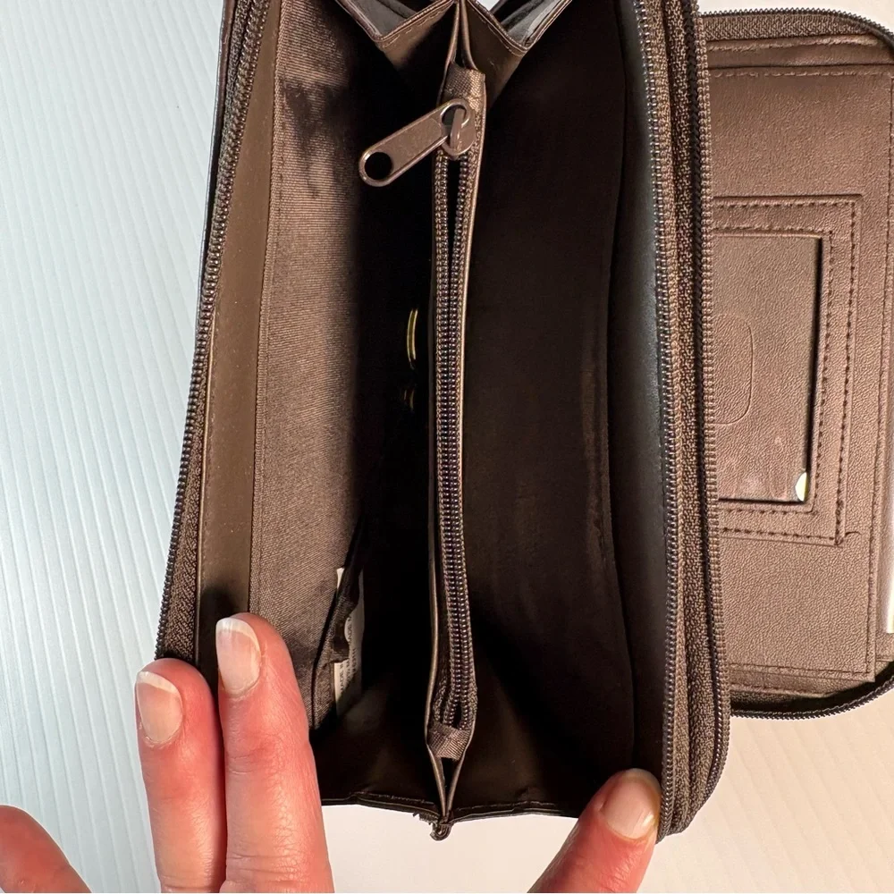 Vintage Brown Leather Zip-Around Checkbook Wallet Organizer